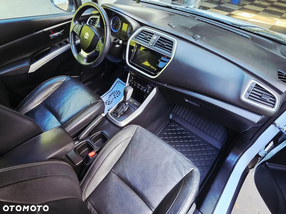 Suzuki SX4 - 38