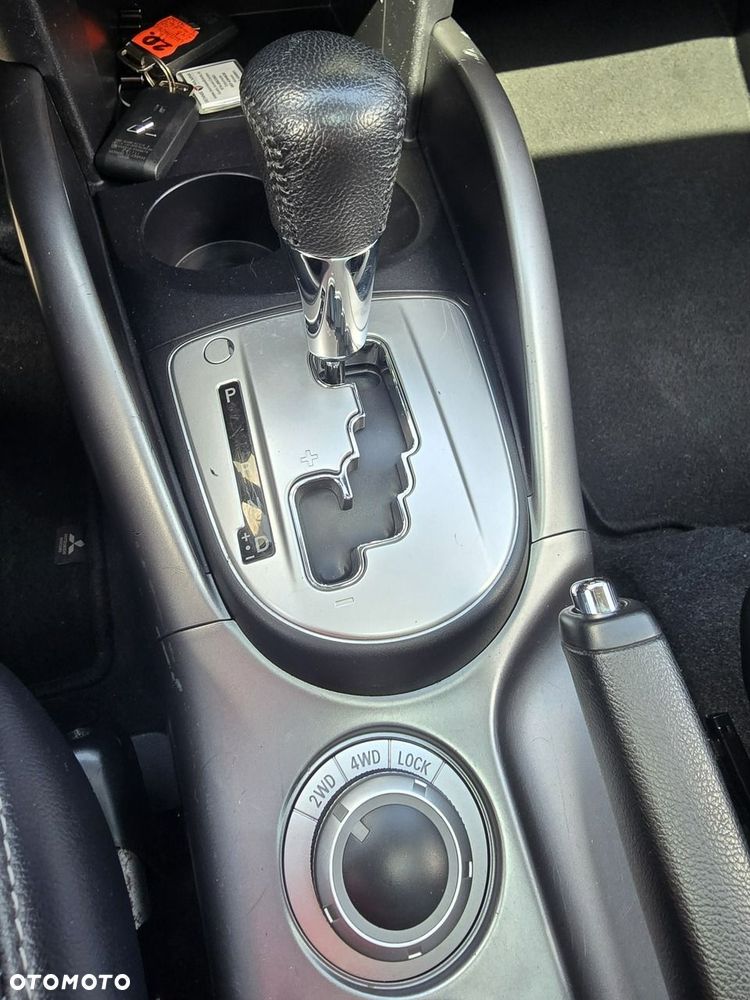 Mitsubishi Outlander - 27