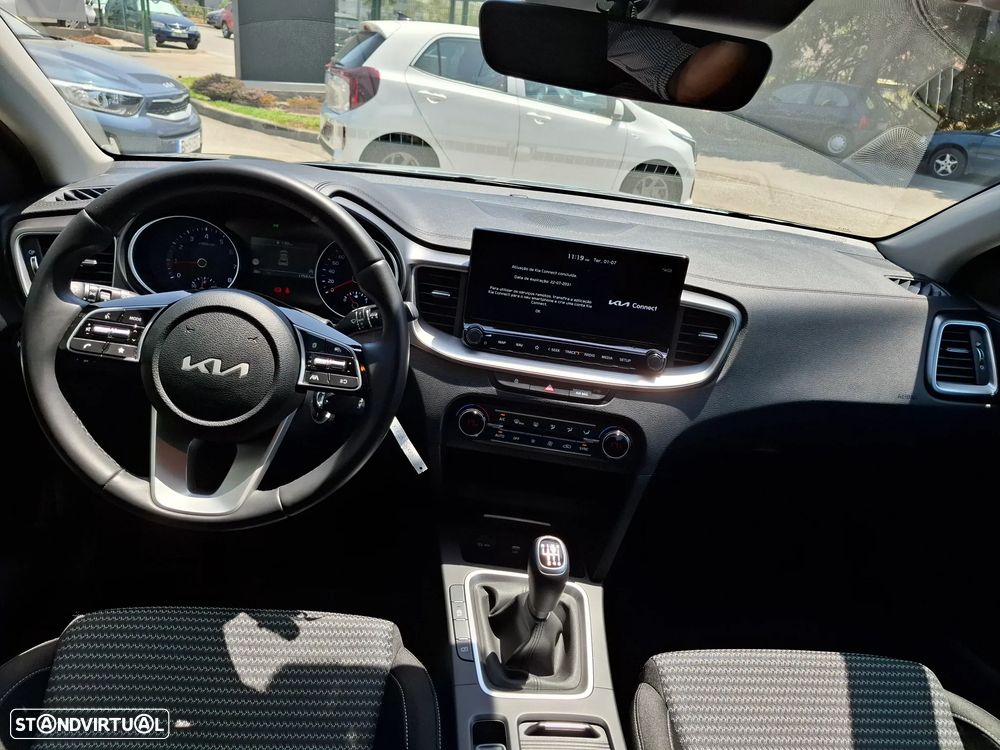 Kia XCeed 1.5 T-GDi Sport - 24