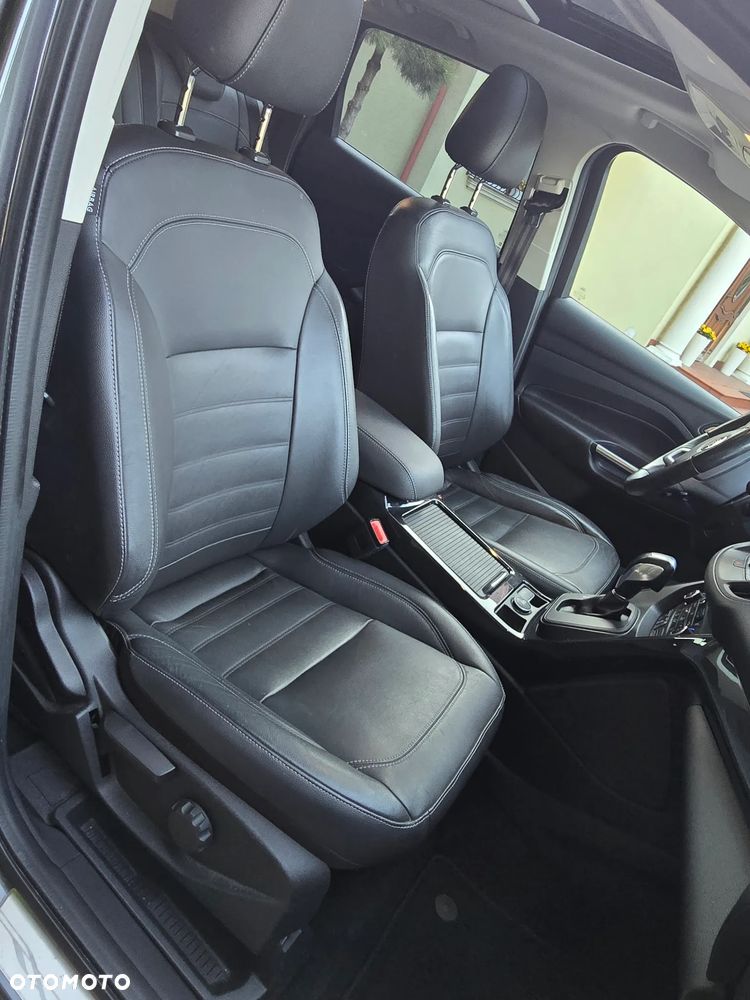 Ford Kuga 2.0 TDCi 4x4 Titanium - 14