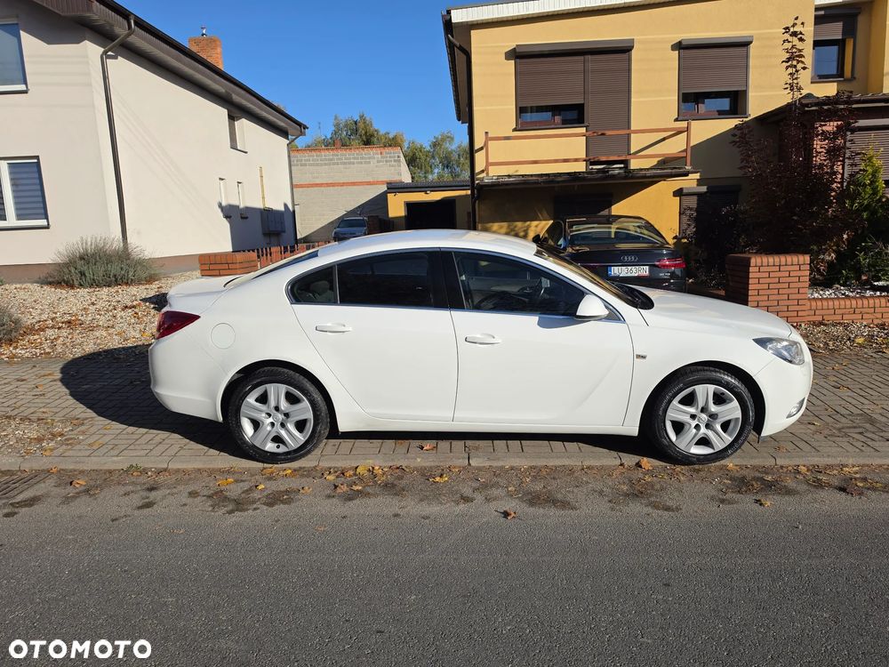 Opel Insignia - 10