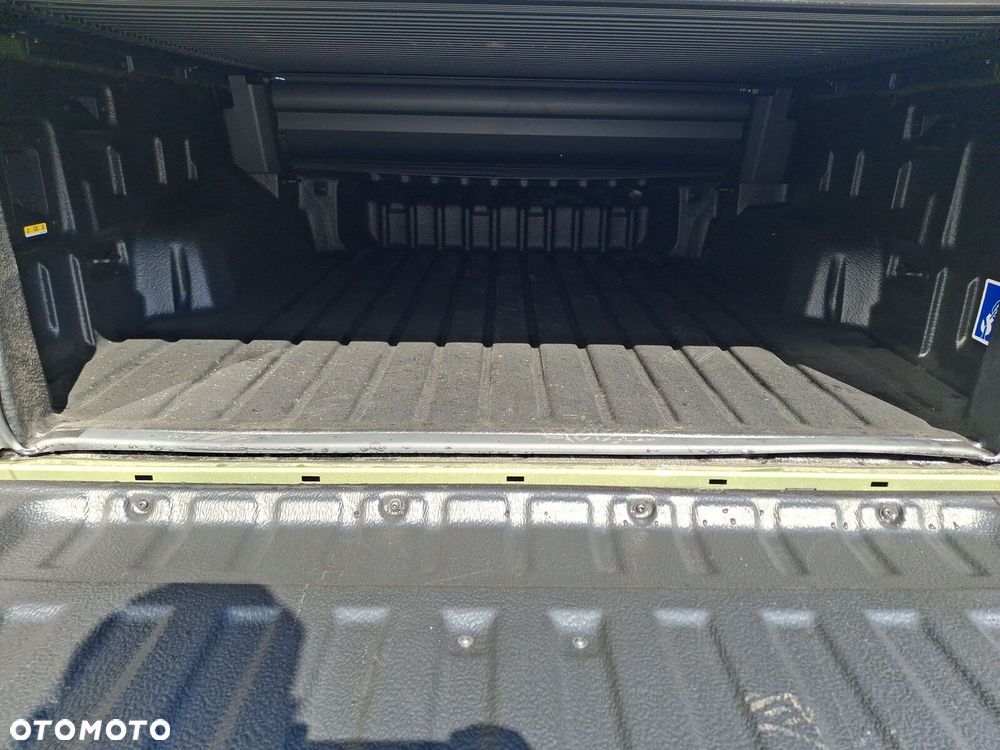 Volkswagen Amarok - 18