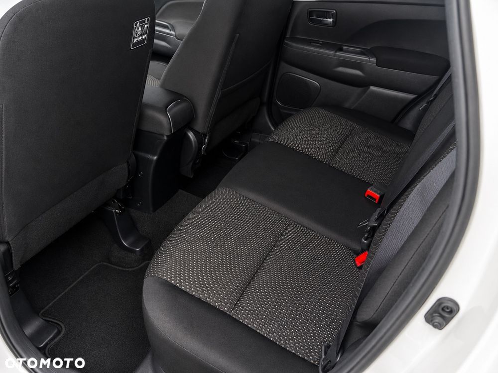 Mitsubishi ASX 1.6 2WD Edition 100+ - 13