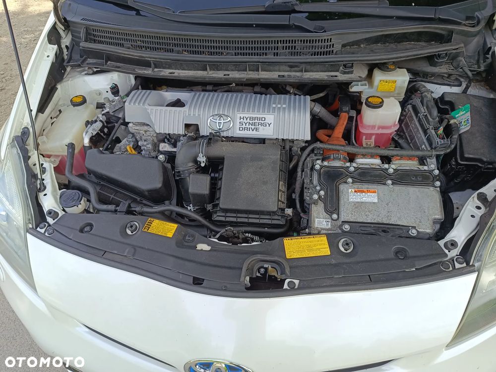 Toyota Prius 1.8 HSD Prestige - 35