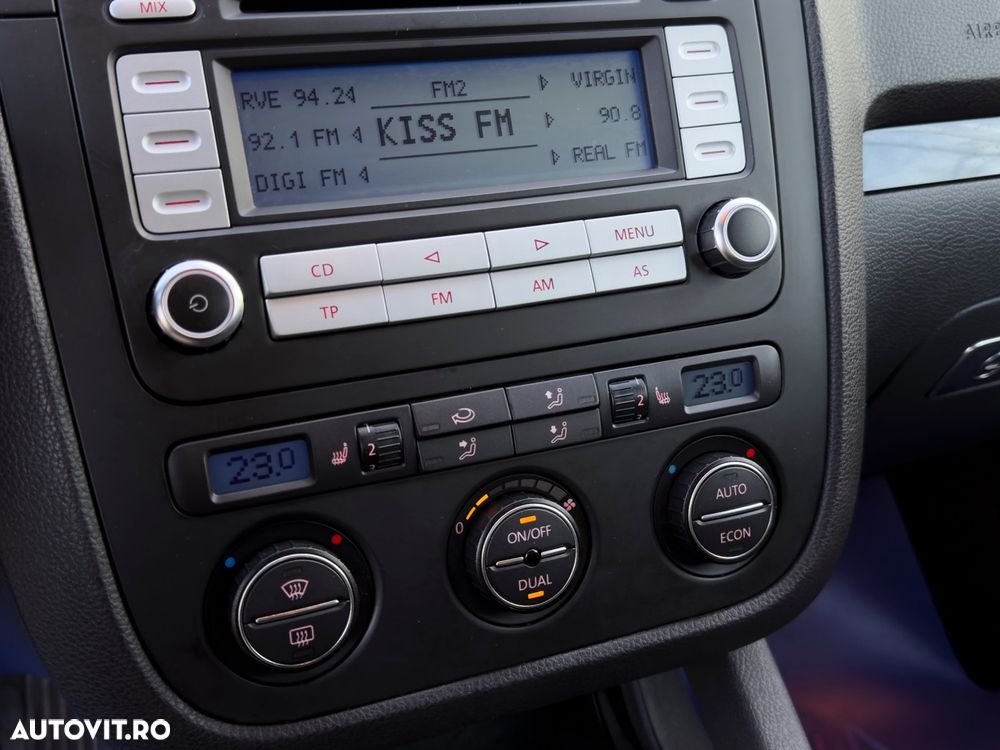 Volkswagen Golf 1.4 TSI GT - 12