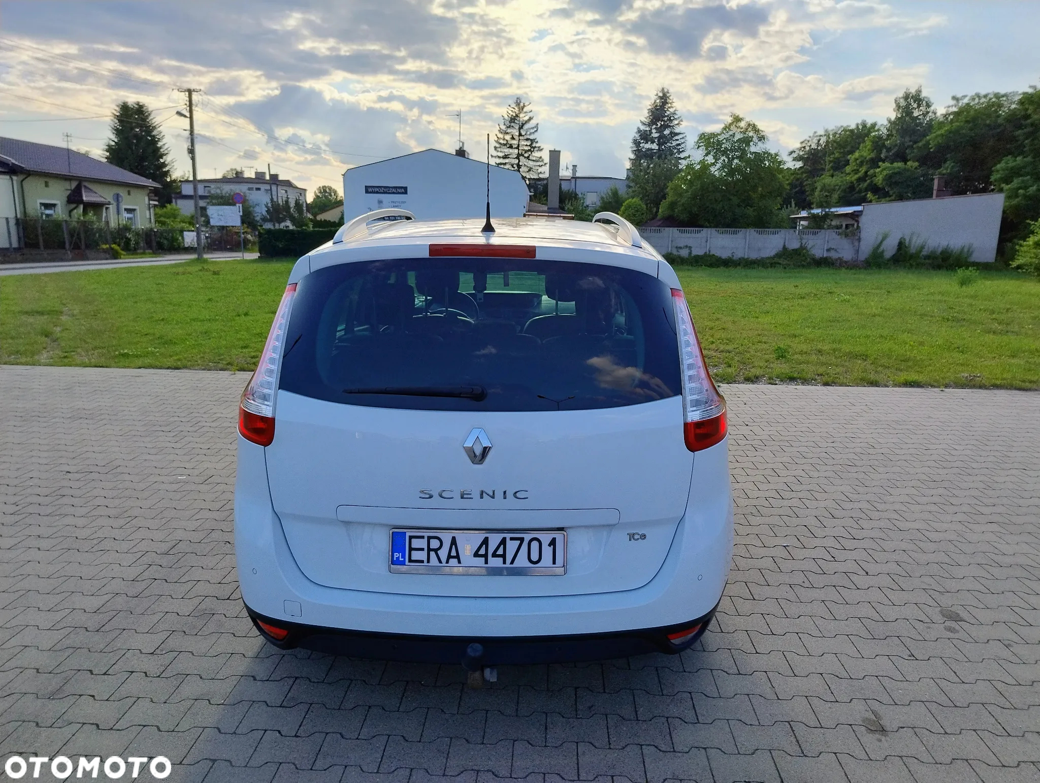 Renault Grand Scenic ENERGY TCe 130 BOSE EDITION - 5