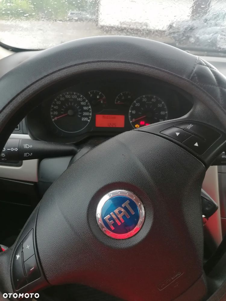 Fiat Punto 1.2 8V - 6