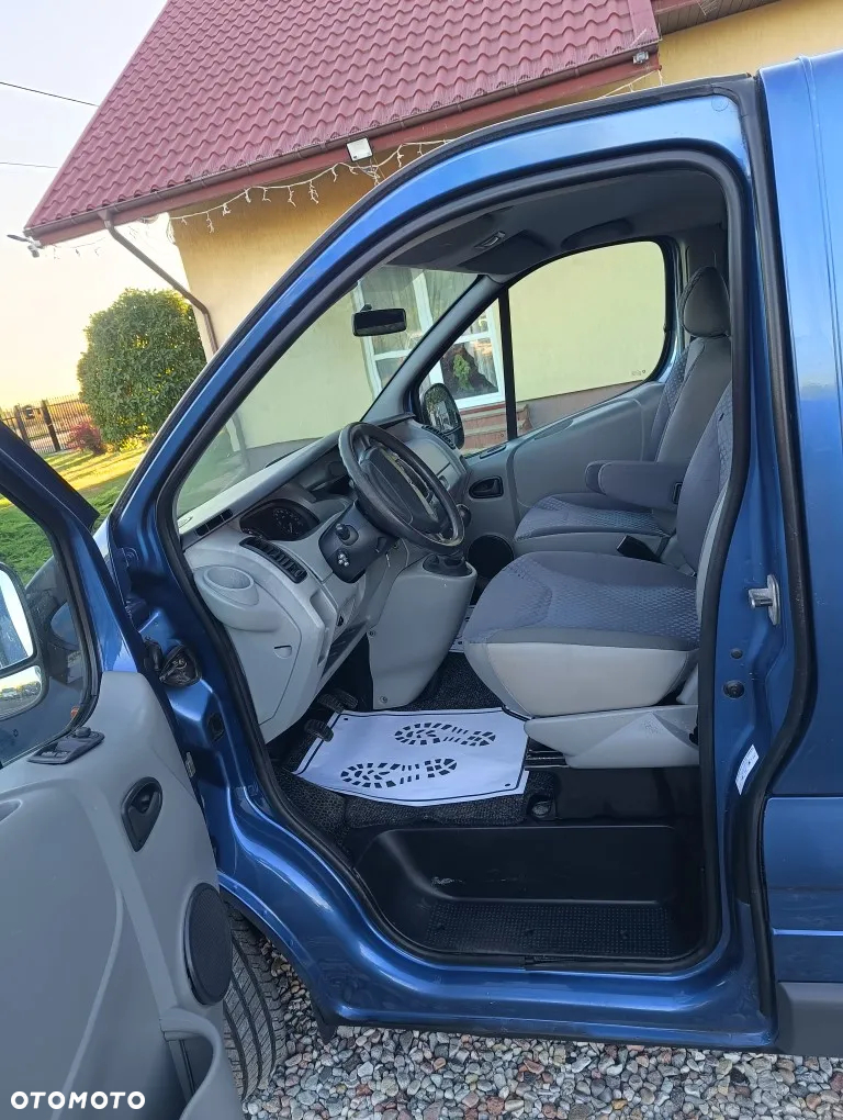 Renault Trafic 2.0 dCi 115 Combi L2H1 - 13