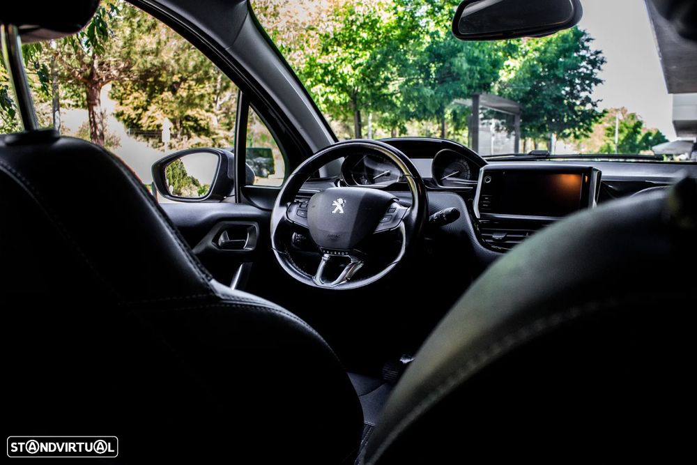 Peugeot 2008 PureTech 110 Stop&Start Allure - 29