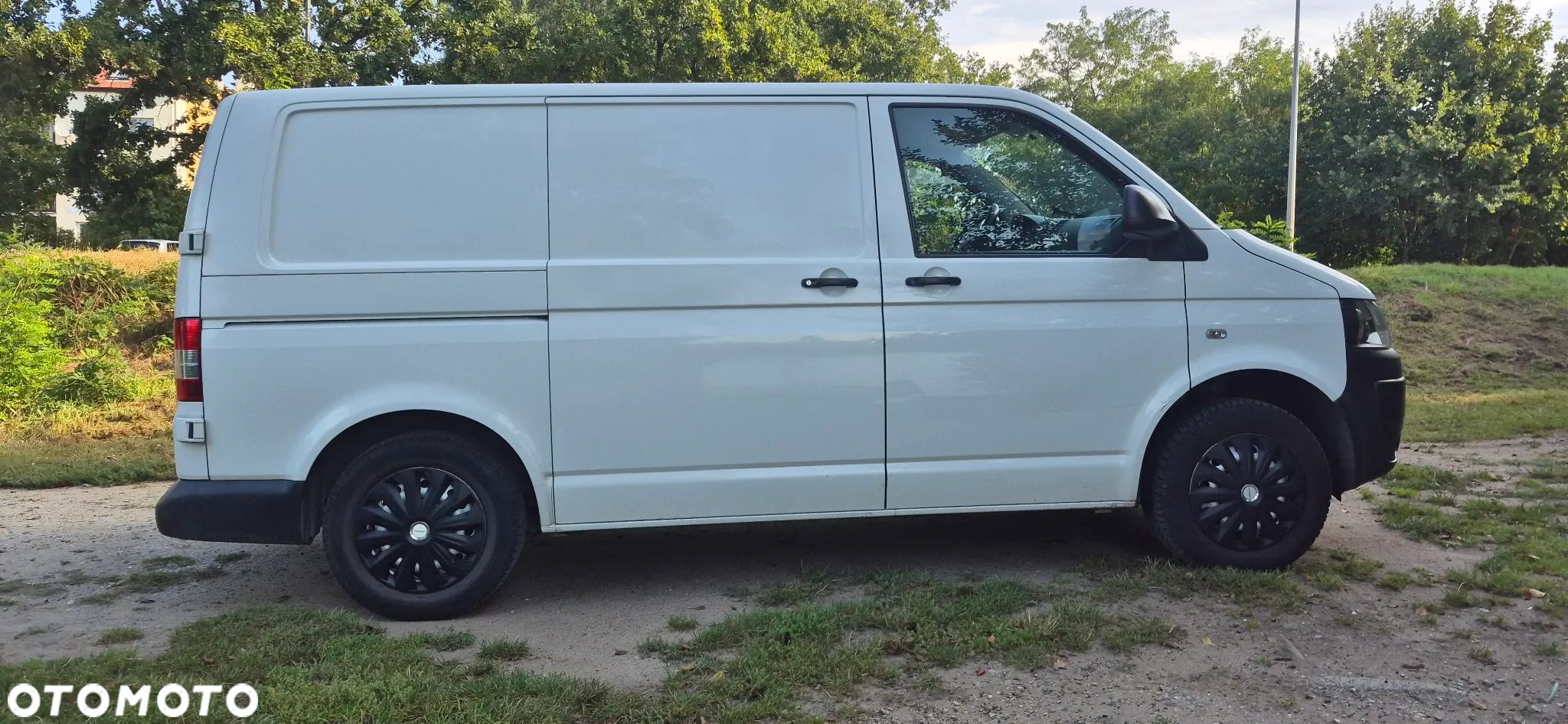 Volkswagen Transporter - 1