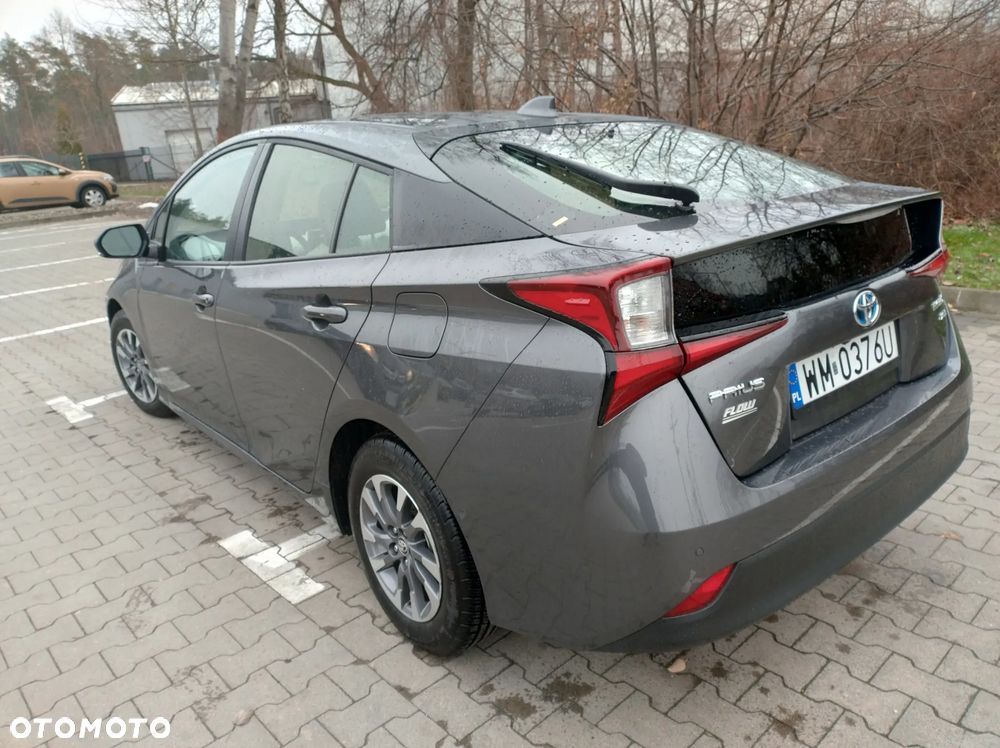Toyota Prius 2021 photo 4