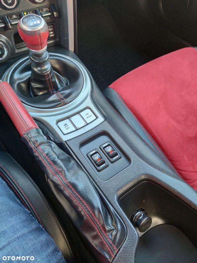 Toyota GT86 2.0 Prestige - 16