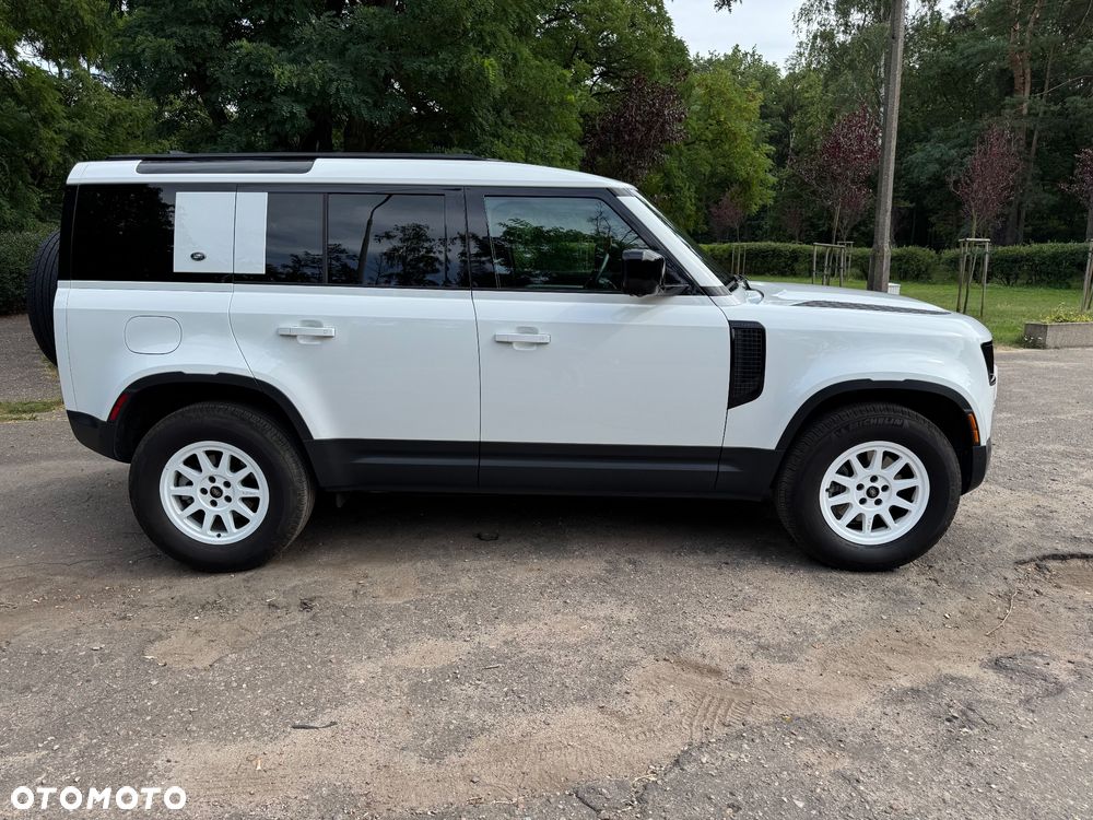 Land Rover Defender 110 P300 - 27