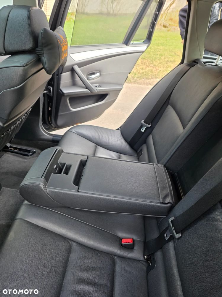 BMW Seria 5 525d Edition Lifestyle - 14