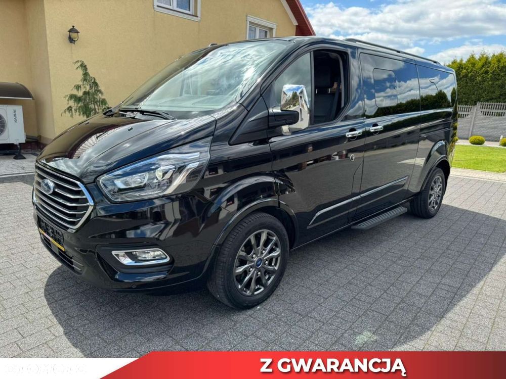 Ford Tourneo Custom - 1
