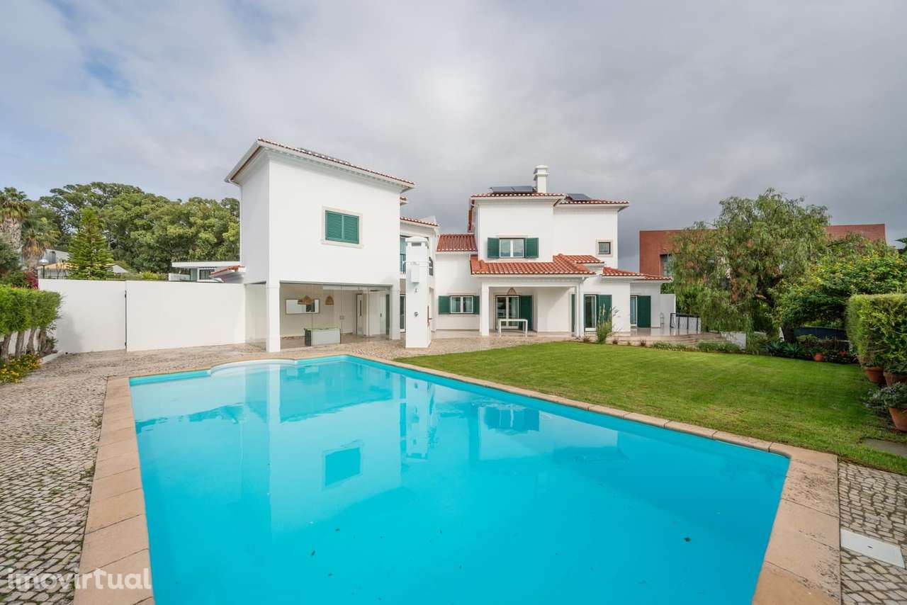 Moradia T4 com piscina, Quinta da Beloura, Sintra - Grande imagem: 2/47