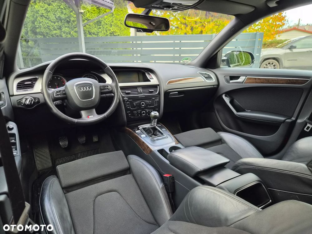 Audi A4 Avant - 29