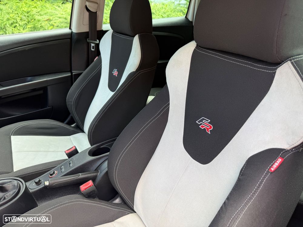 SEAT Leon 2.0 TDI FR - 16