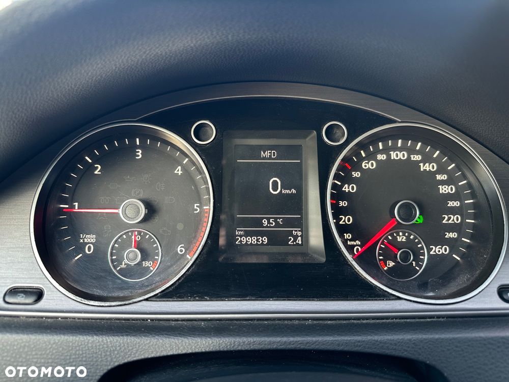 Volkswagen Passat 2.0 TDI Highline DSG - 23