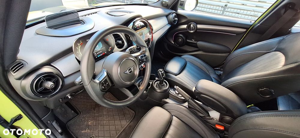 MINI Cooper S Sport-Aut - 18