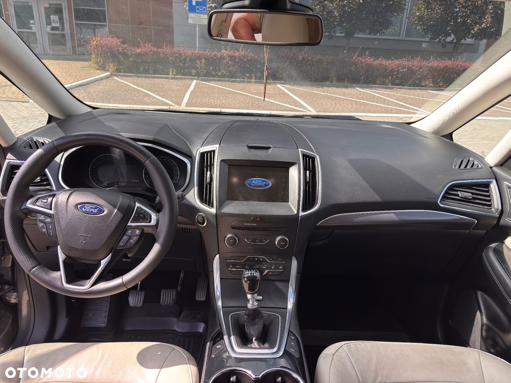 Ford Galaxy 2.0 TDCi 4WD Titanium - 6