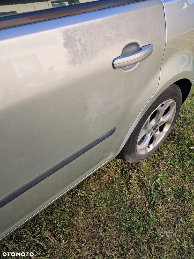 Ford Focus C-Max - 11