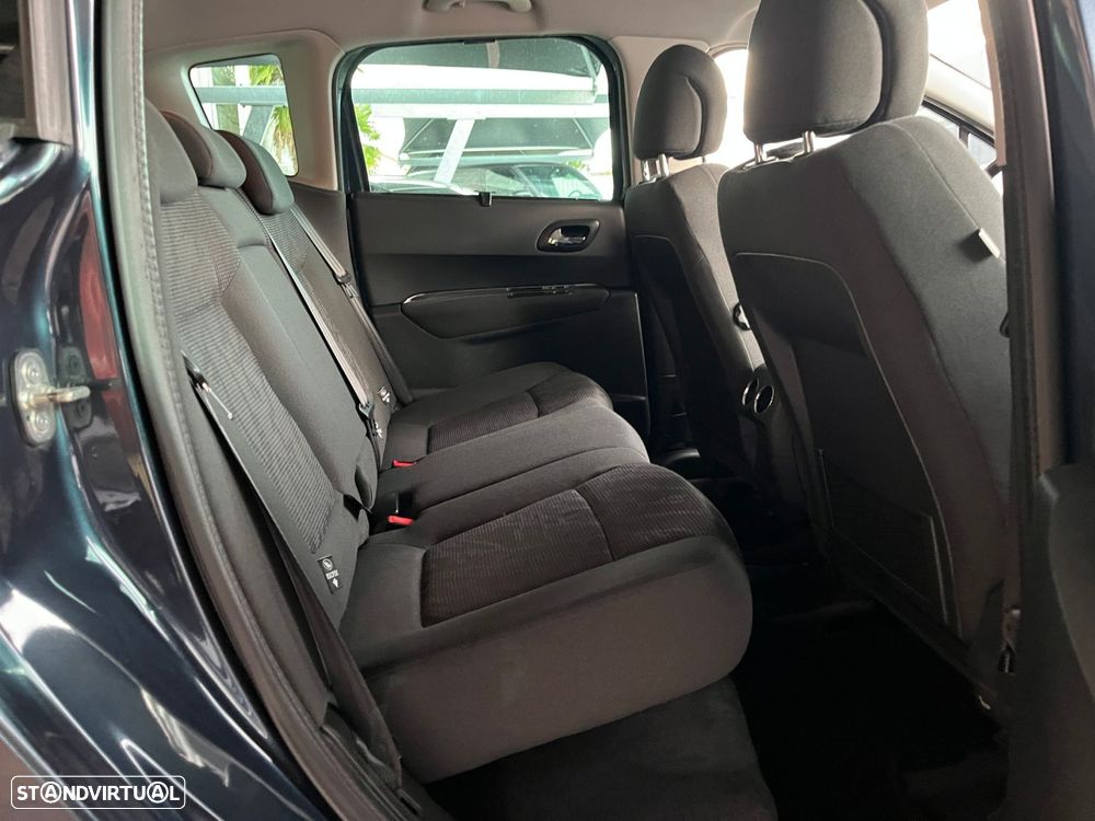 Peugeot 3008 1.6 e-HDi Allure CMP6 - 41