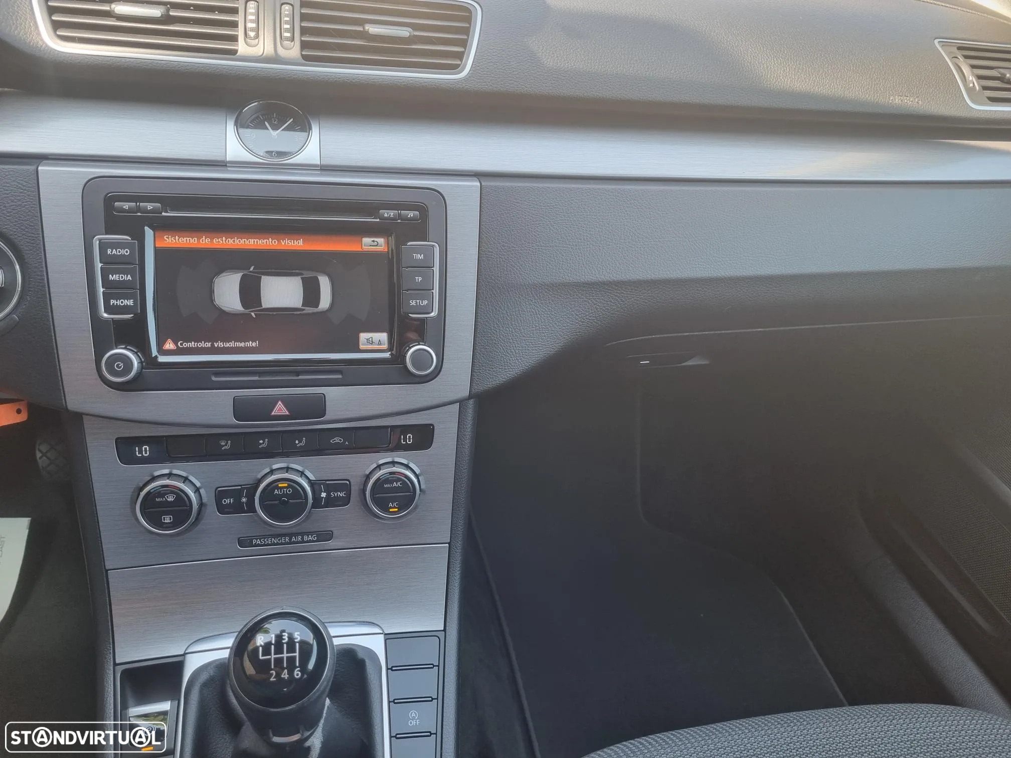 VW Passat 1.6 TDI BlueMotion - 13