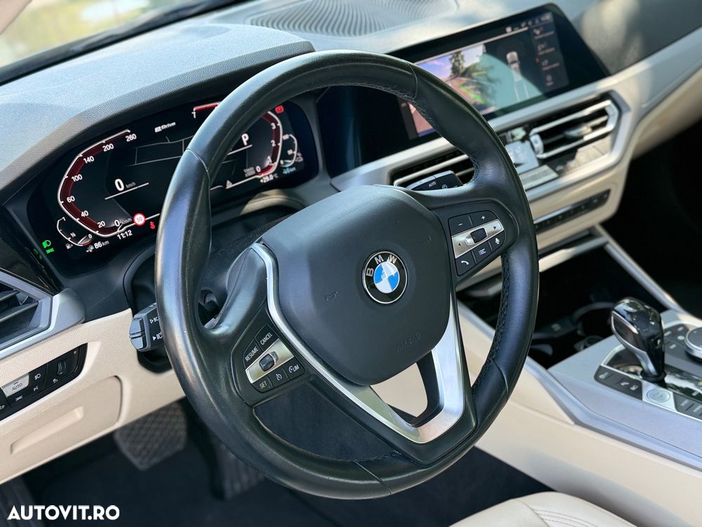 BMW Seria 3 330e Aut. Advantage - 19