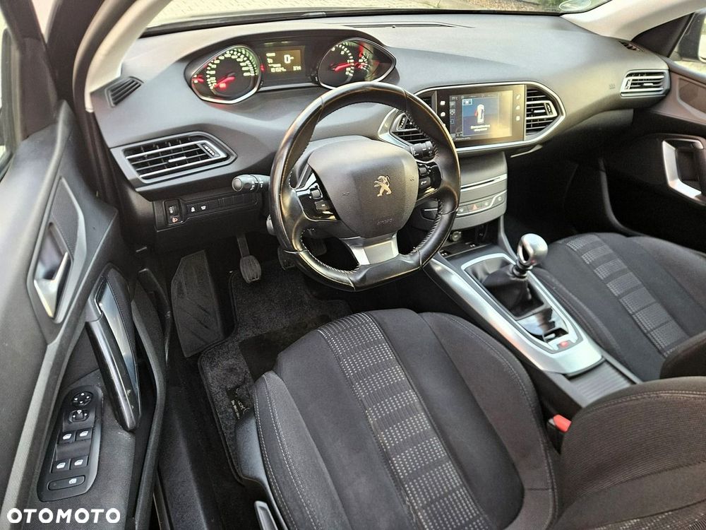 Peugeot 308 1.6 BlueHDi Business Line S&S - 19