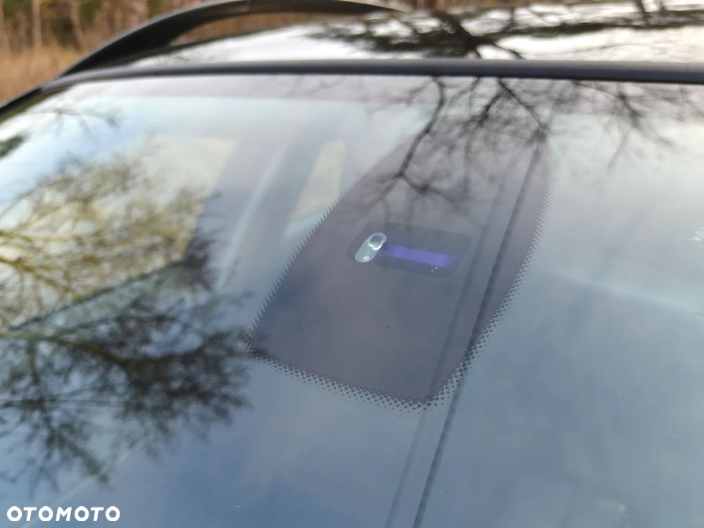 BMW Seria 3 318i - 33