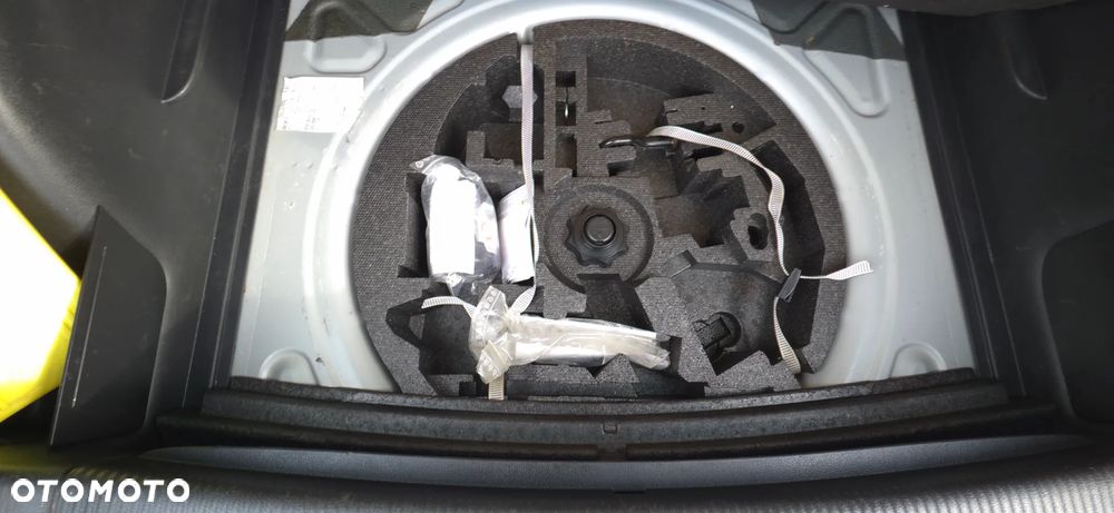 Volkswagen Golf 1.4 TSI Highline - 14