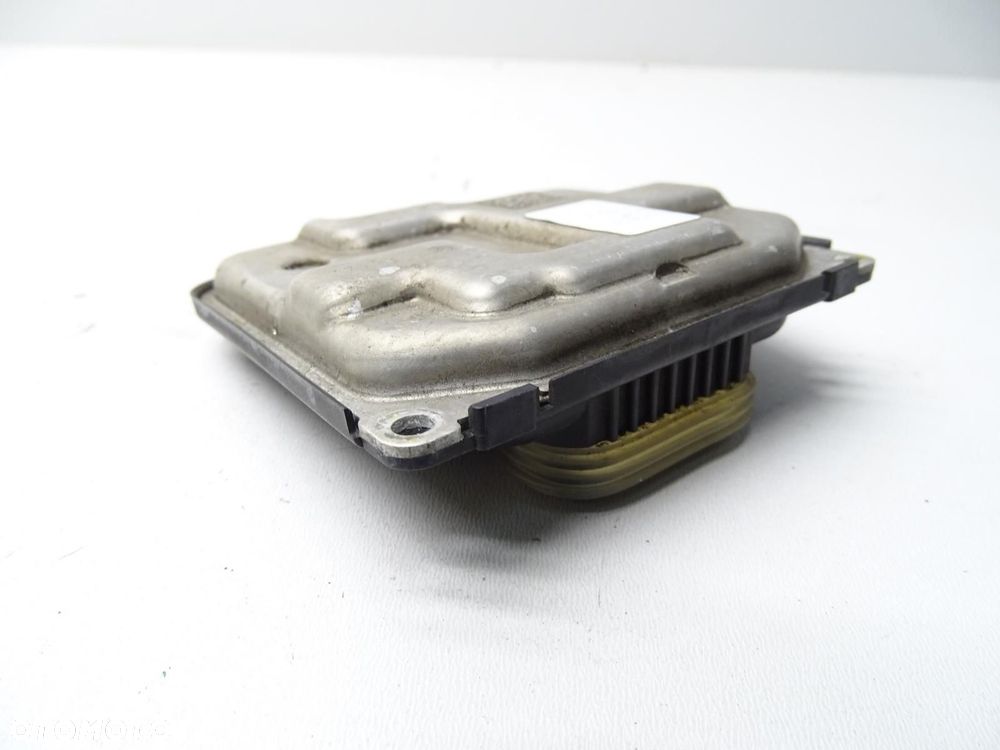 MODUŁ PRZETWORNICA LAMPY LED 8S0907397D AUDI A3 8V - 3