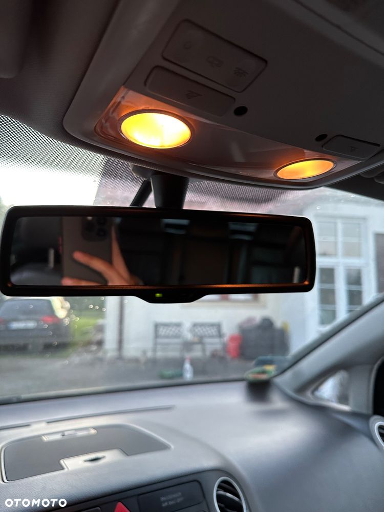 Volkswagen Golf V 2.0 TDI Comfortline - 14