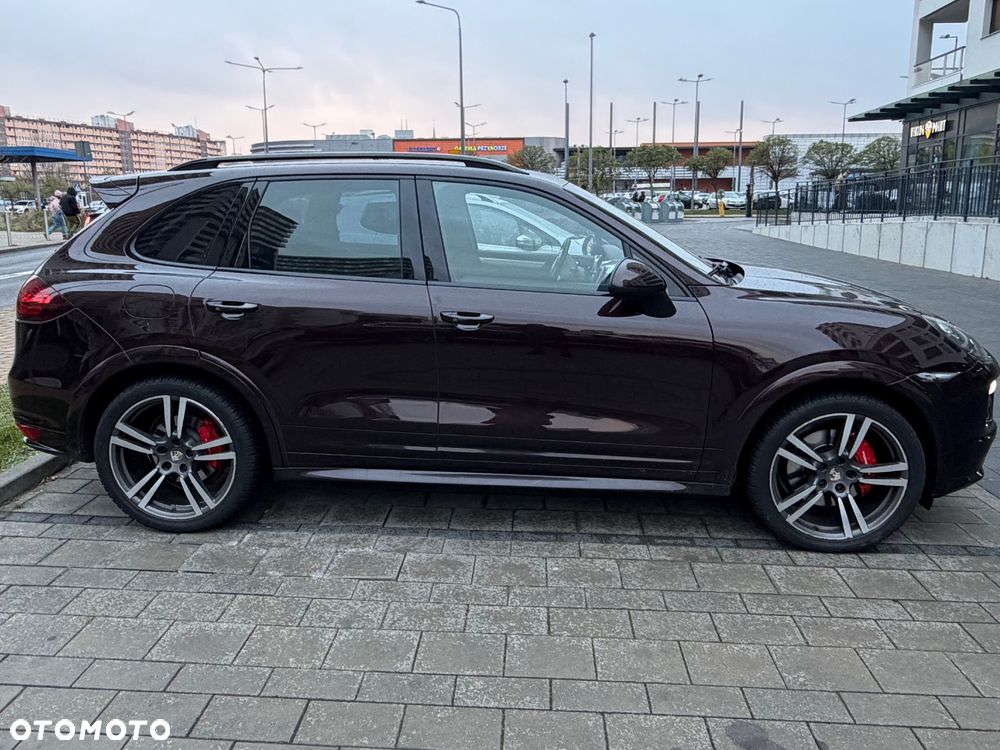 Porsche Cayenne - 11