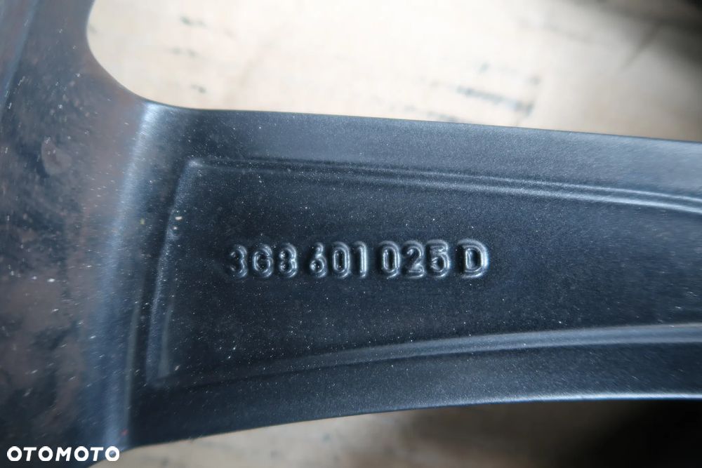 C15 FELGA ALUMINIOWA VW 3G8601025D 8X20ET40 - 6
