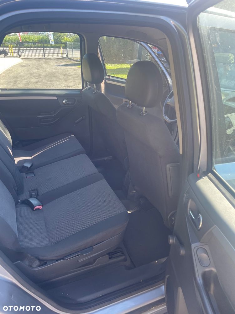 Opel Meriva 1.6 16V (Essentia) - 4