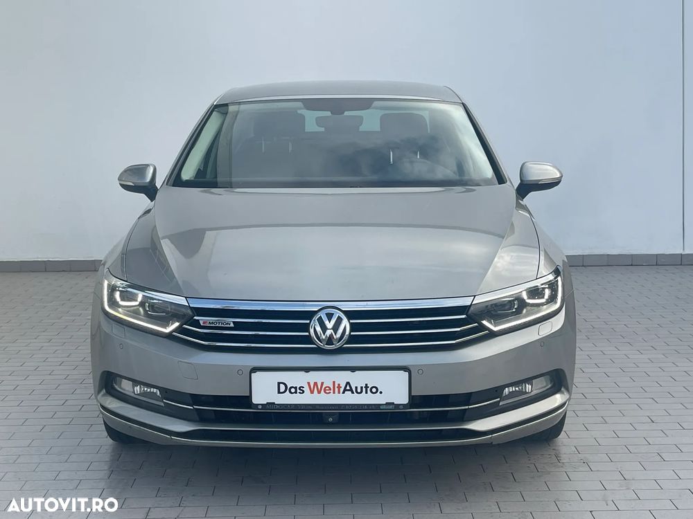 Volkswagen Passat - 3