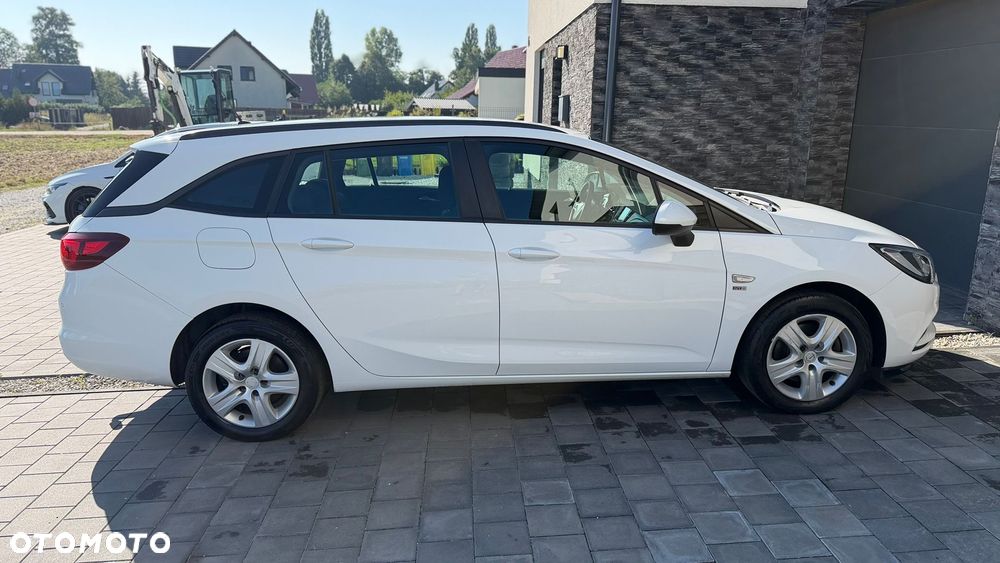 Opel Astra 1.6 BiTurbo D Start/Stop 120 Jahre - 8