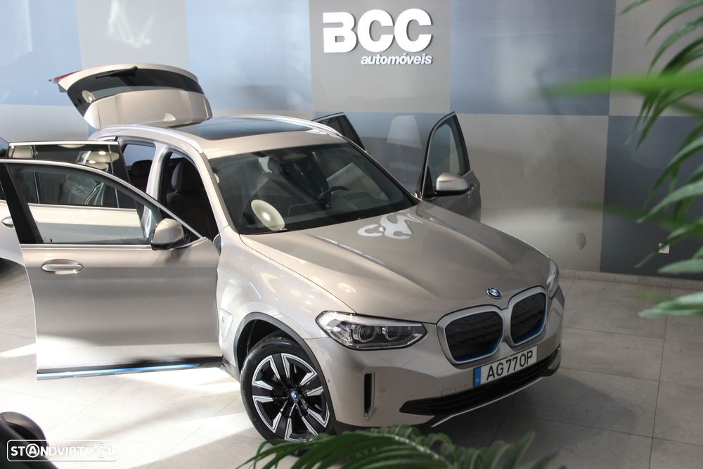 BMW iX3 Impressive - 9