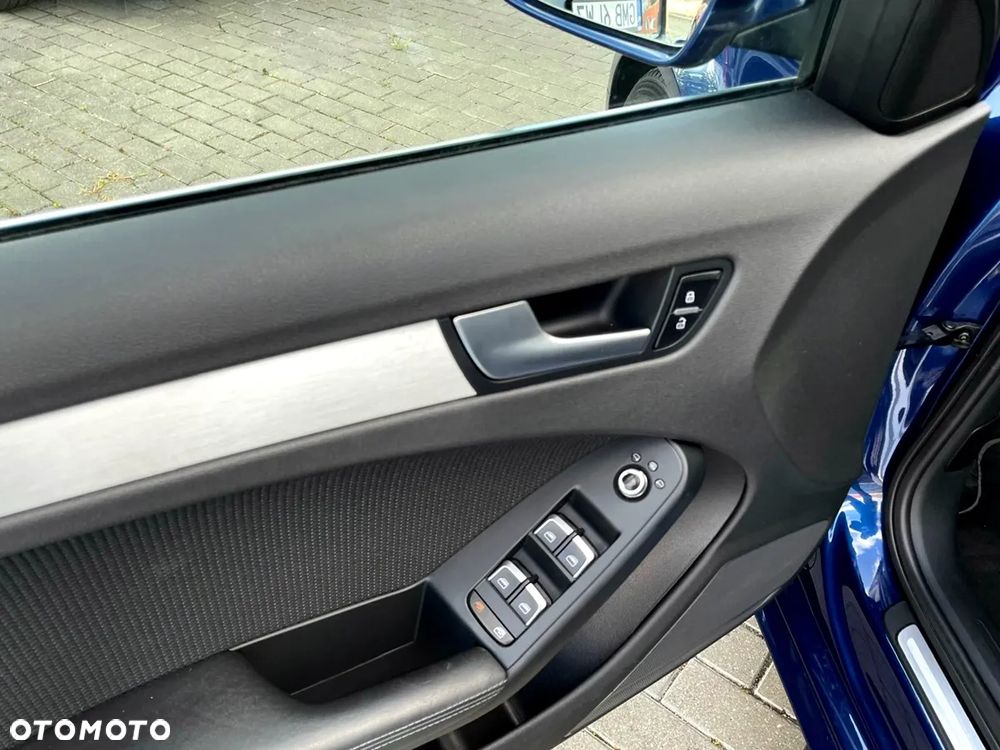Audi A4 Avant 2.0 TDI DPF clean diesel S line Sportpaket - 37