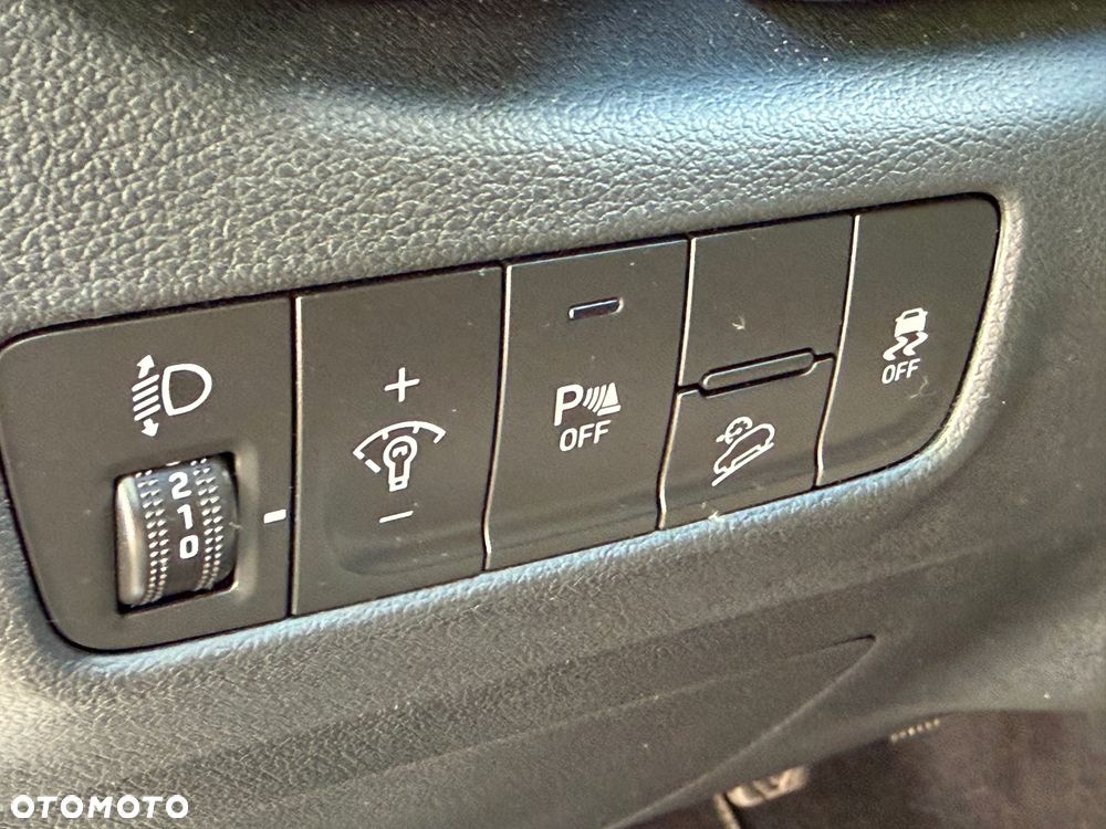 Hyundai Kona - 11