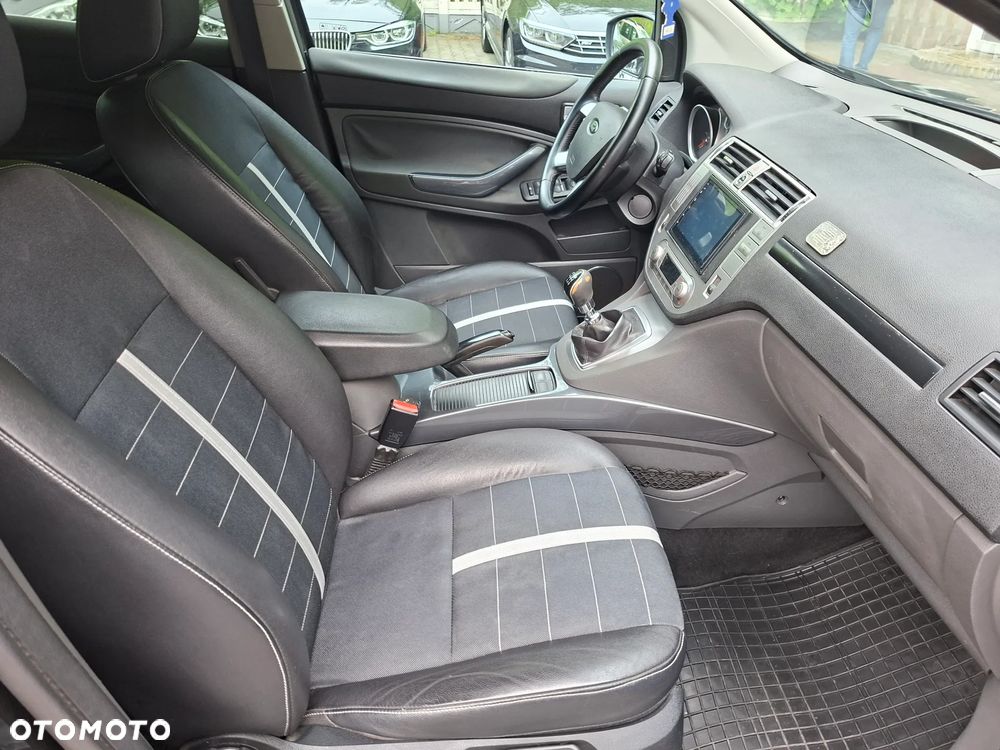 Ford Kuga 2.0 TDCi 4x4 Titanium - 10