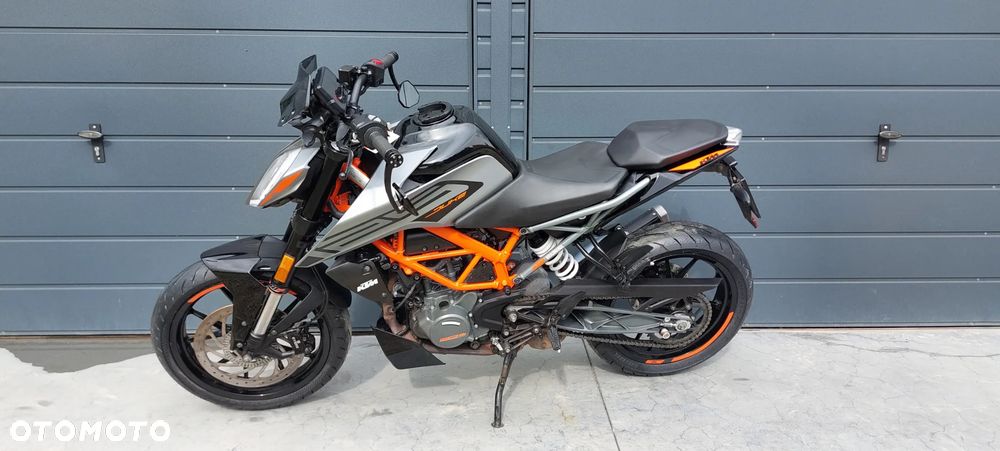 KTM Duke 125 - 18
