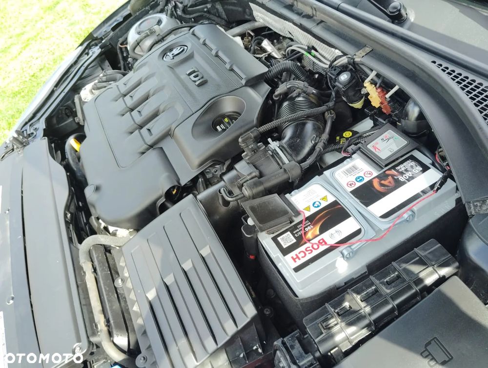 Skoda Superb 2.0 TDI L&K DSG - 20