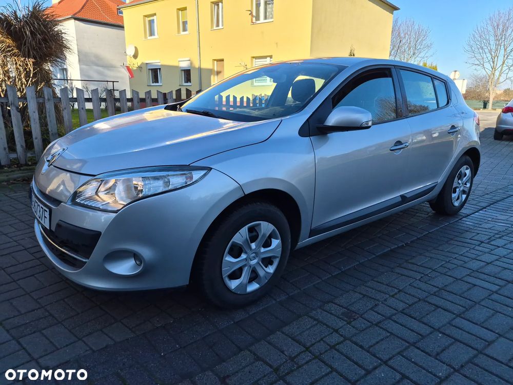Renault Megane 1.6 16V 110 Dynamique - 3