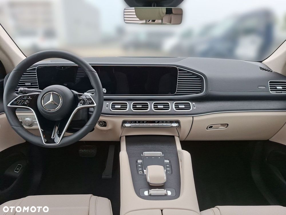 Mercedes-Benz GLE - 12