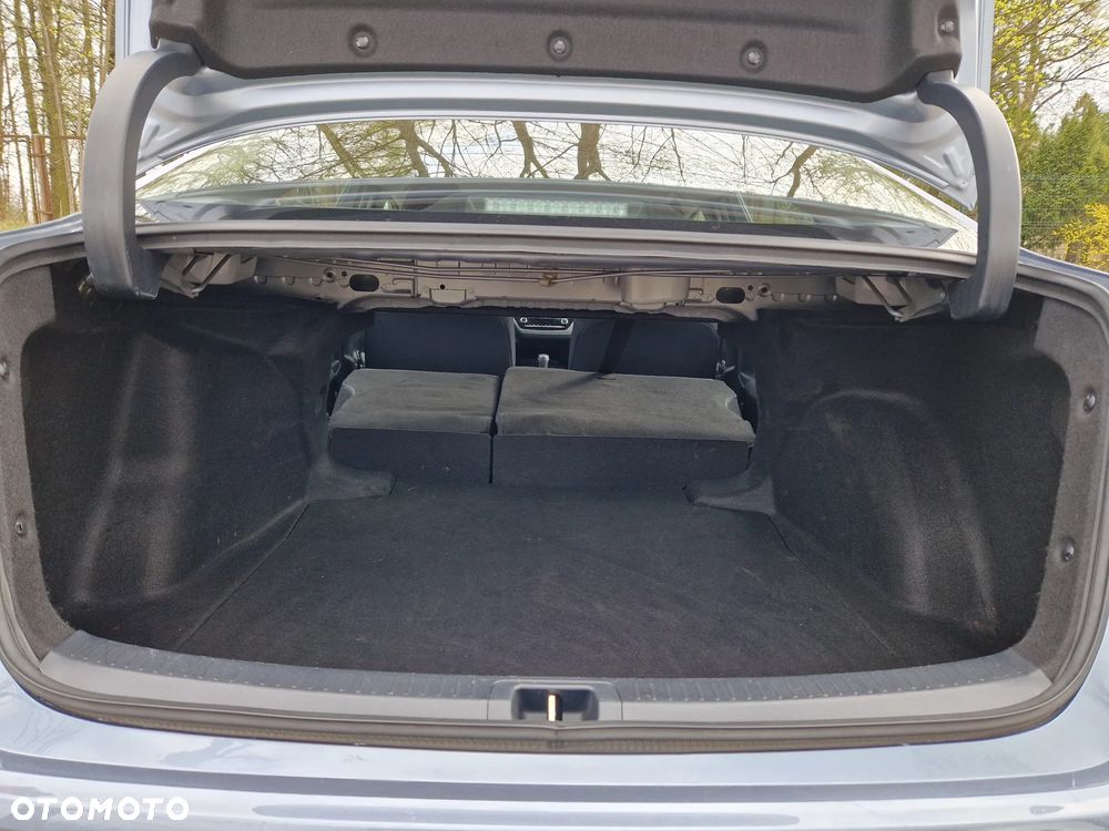 Toyota Corolla 1.8 Hybrid Comfort - 12