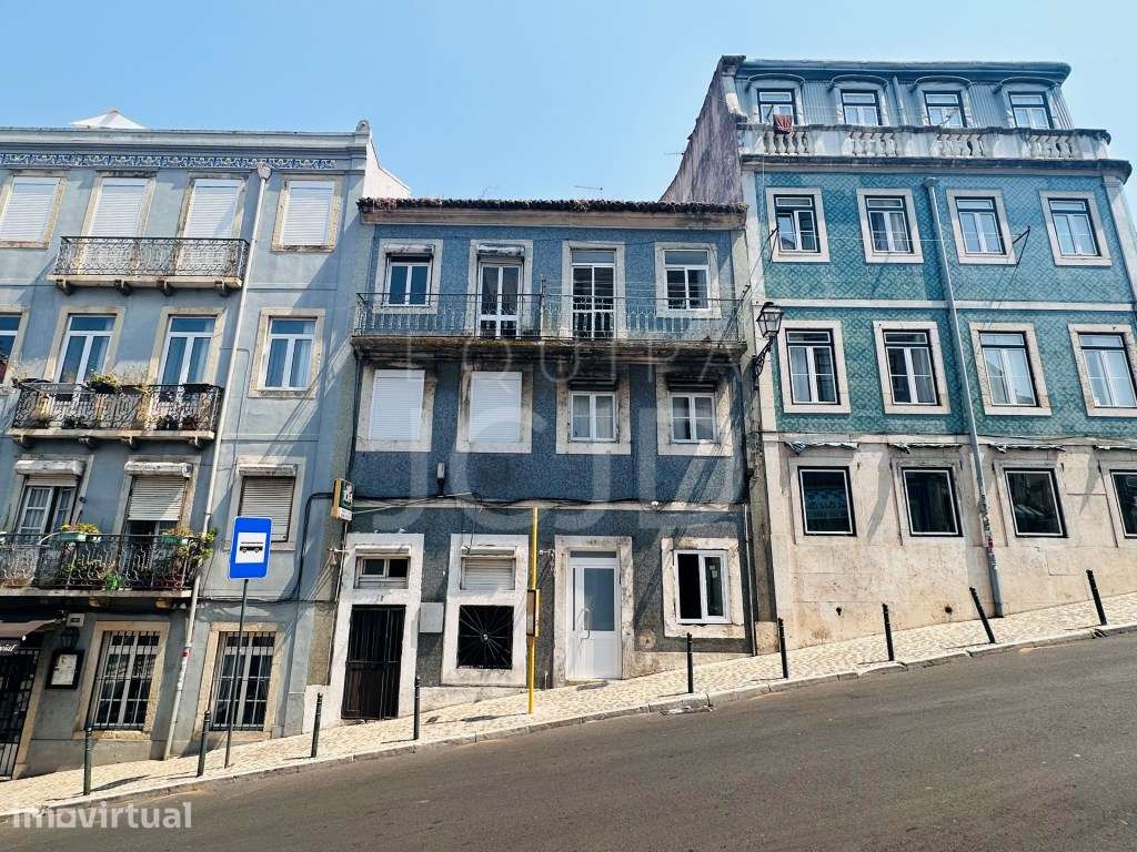 Espaço Comercial com Potencial de Conversão em Apartamento | Prínci... - Grande imagem: 2/18