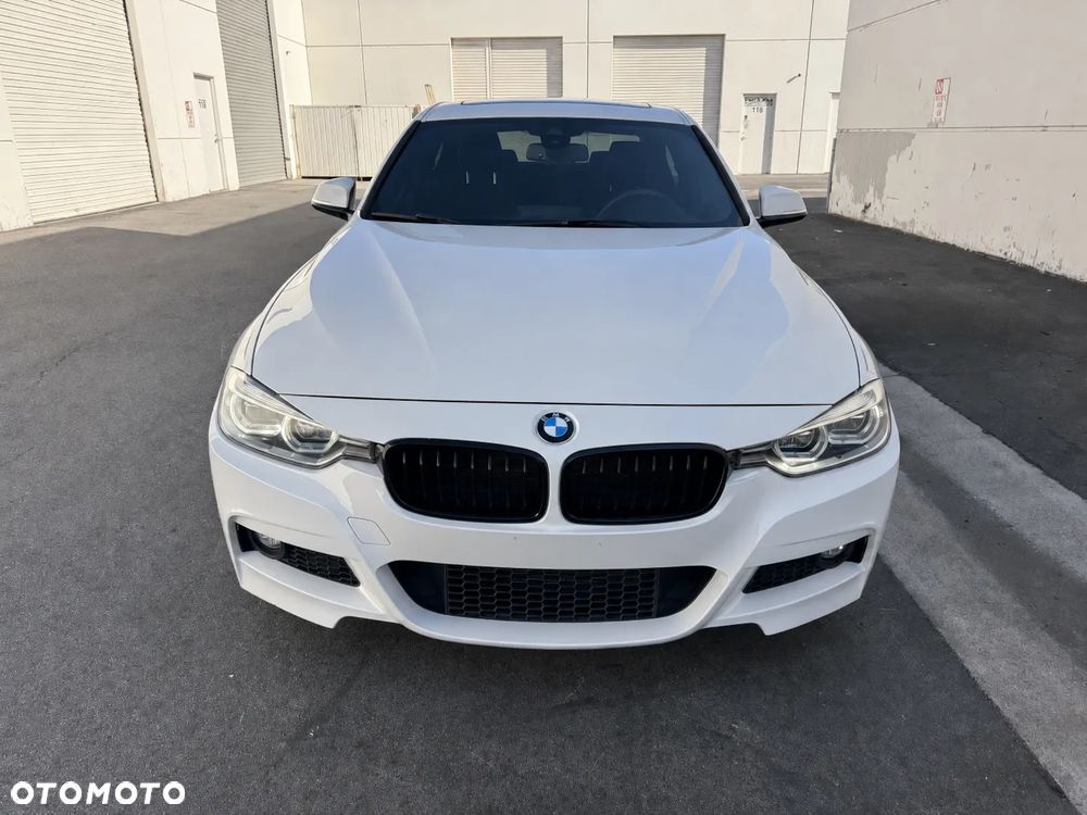 BMW Seria 3 330i xDrive Edition M Sport Shadow - 2